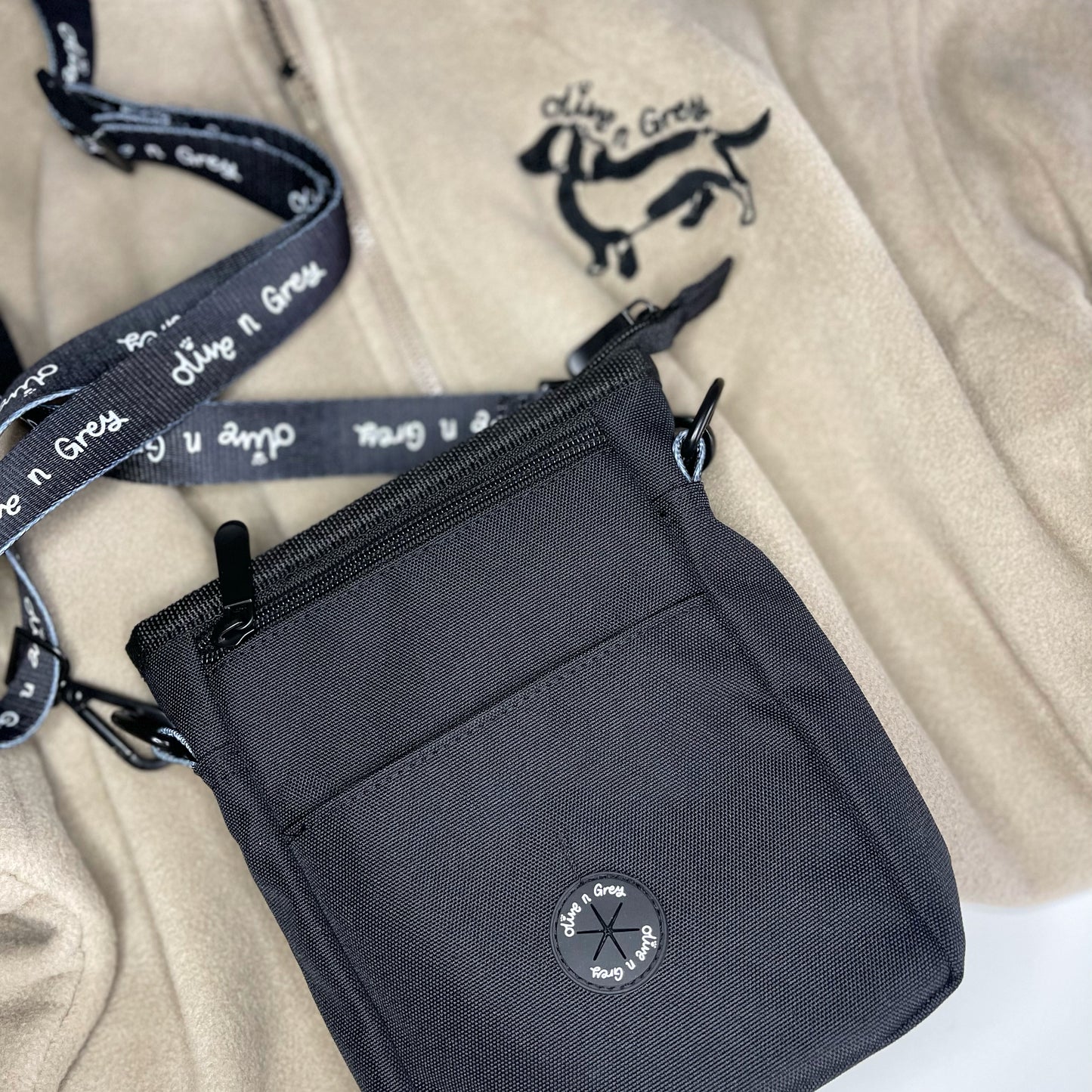 Olive n Grey Dog Walking Bag - Black
