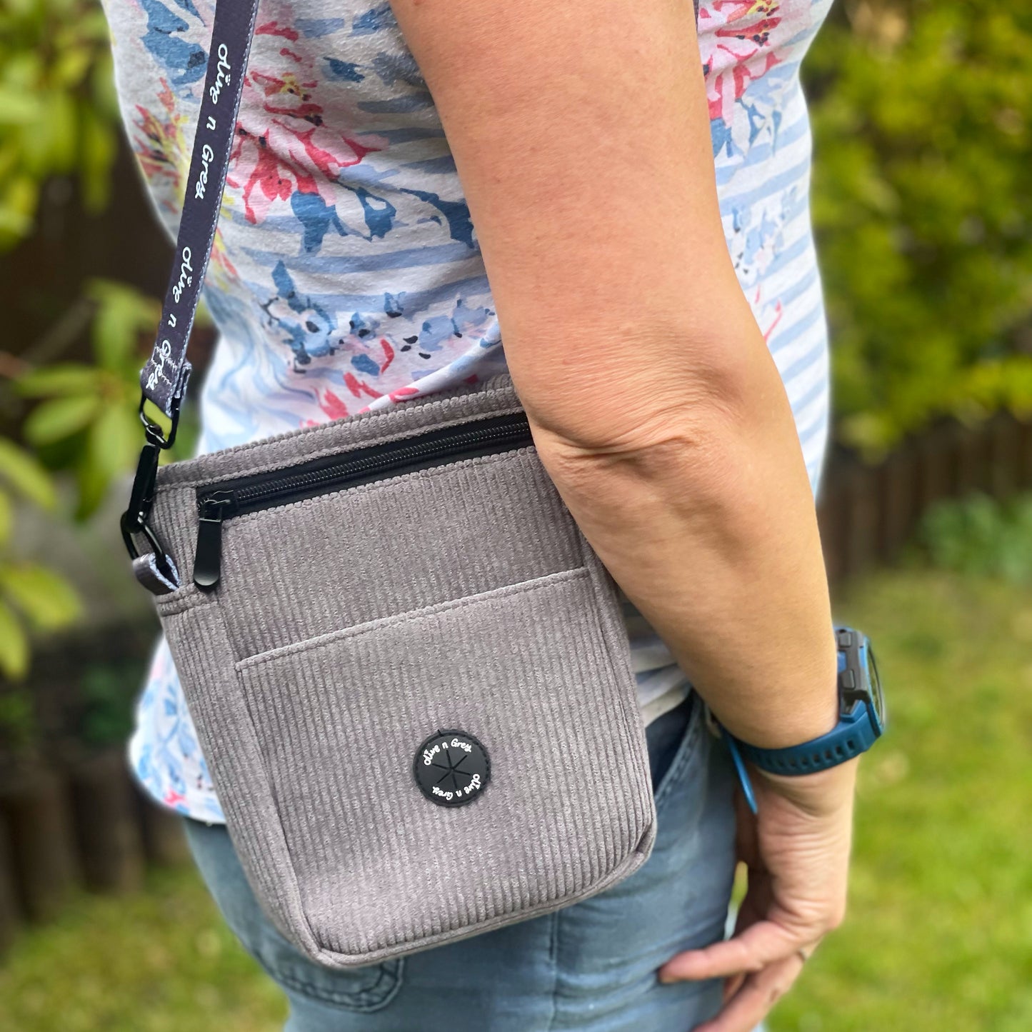 Olive n Grey Dog Walking Bag